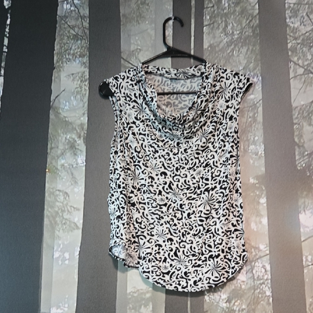 Halogen Black and White Cap Sleeve Blouse with Peter Pan Collar